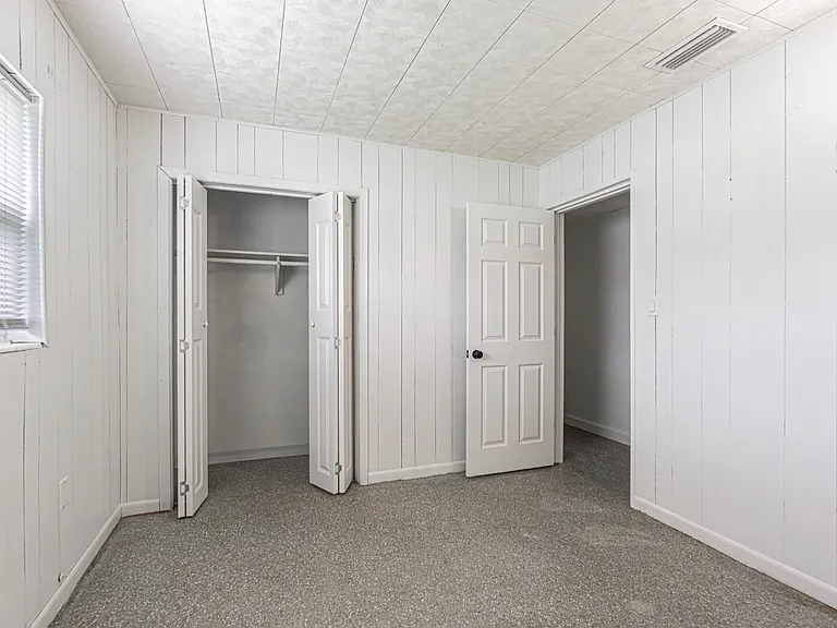 8706 Ruth Pl — Photo 17