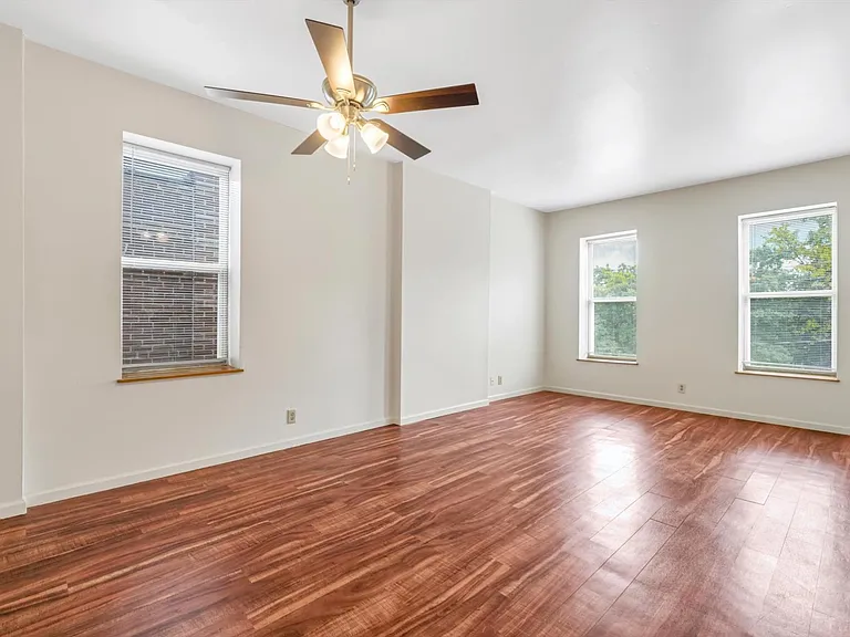 3455A Park Ave — Photo 6