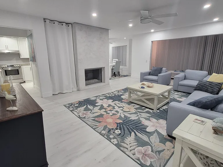 3200 La Rotonda Dr #207 — Photo 5