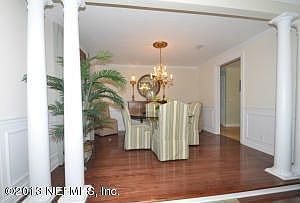 4th image of 2848 Village Grove Dr S