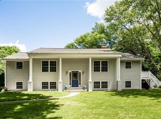 77 Old Norwich Rd, Quaker Hill, CT 06375