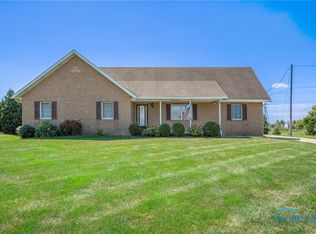 4034 Brown Rd, Oregon, OH 43616