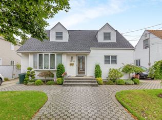 15848 92nd St, Howard Beach, NY