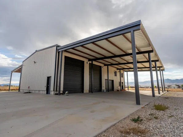 10445 W 14000 S, Axtell, UT 84621
