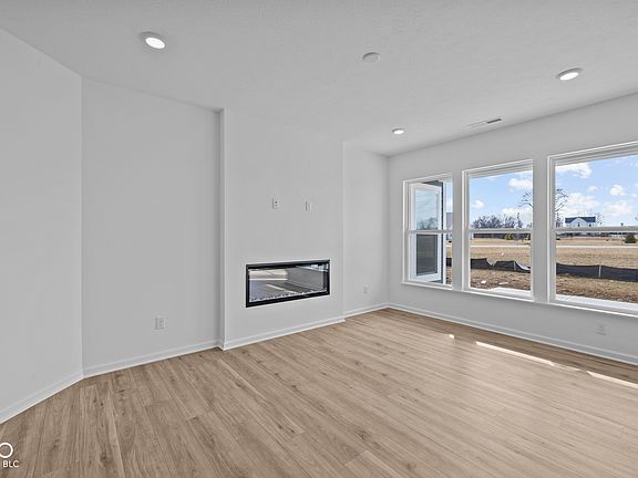5th image of 16673 Cattle Hollow Ln