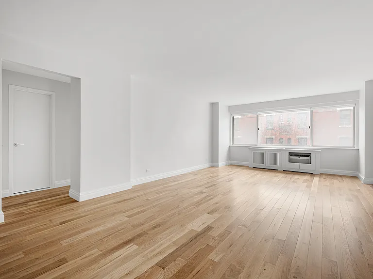 360 E 65th St #5F — Photo 4
