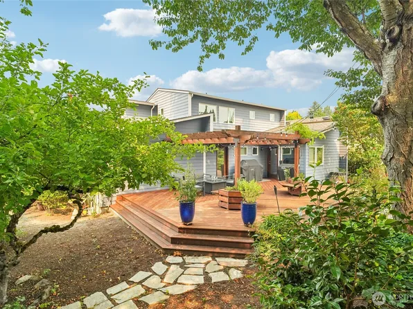 1017 N 31st Street, Renton, WA 98056