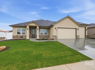 910 Whitewater Way, Emmett, ID 83617