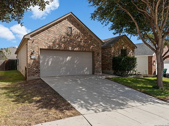 4th image of 10900 Fox Crest