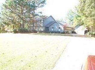 407 Smoke Rise Dr, Warner Robins, GA 31088