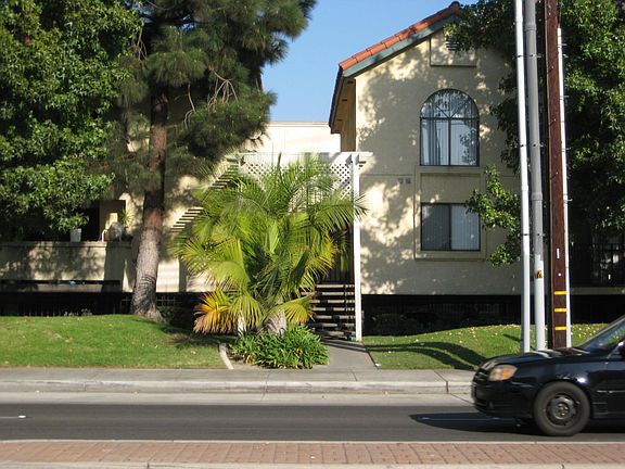 5th image of 150 N East St APT 213