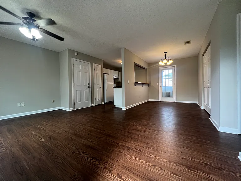 5023 Scotch Pine Ave — Photo 3