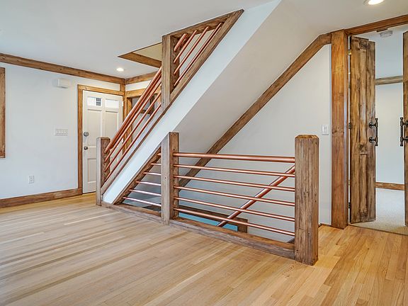 16 Harbor Terrace Drive