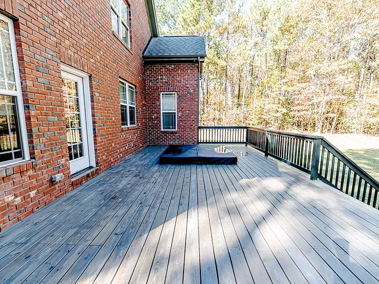 233 Saintsbury Pl — Photo 14