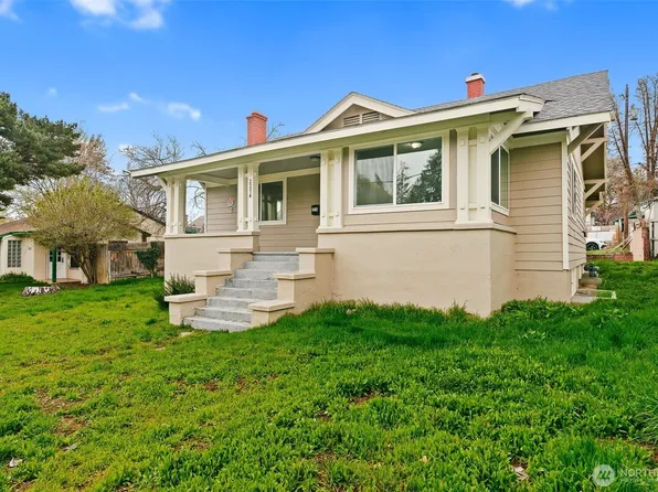 2214 Summitview Avenue, Yakima, WA 98902