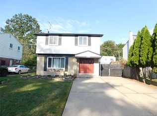 29915 Everett St, Southfield, MI 48076