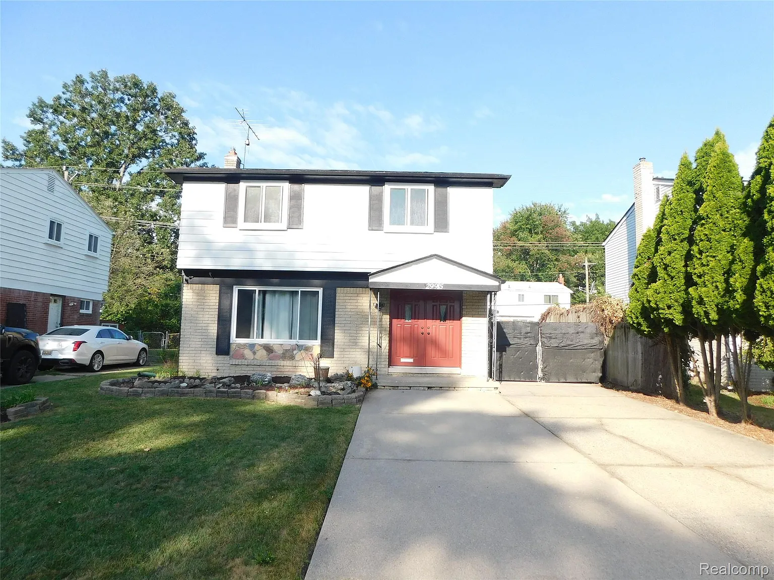 29915 Everett St photo 1