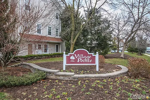 63 Prestwick Way Photo 1