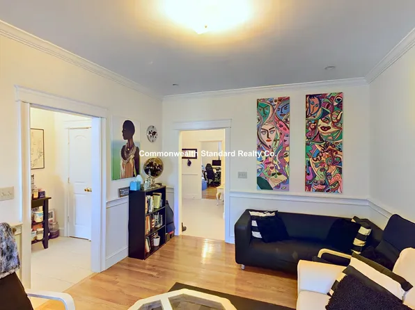 27 Glenville Ave #501, Allston, MA 02134