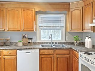 66 Old Concord Tpke APT 9, Barrington, NH 03825