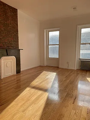 Rented by Oxford Property Group | media 13