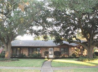 11003 Crestmore St, Houston, TX 77096
