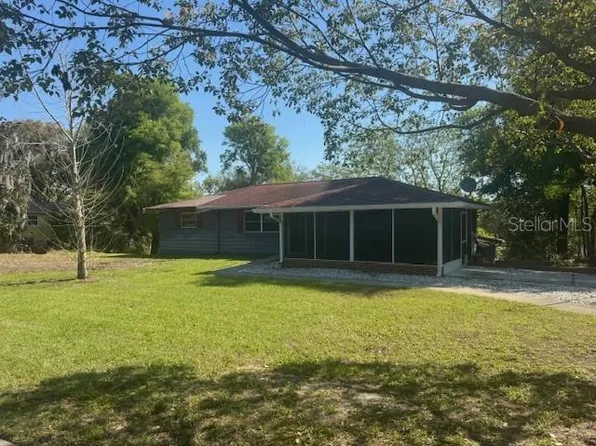1516 Crestview Dr, Mount Dora, FL 32757