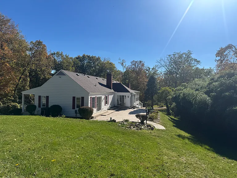 5832 Hamilton Lebanon Rd — Photo 7