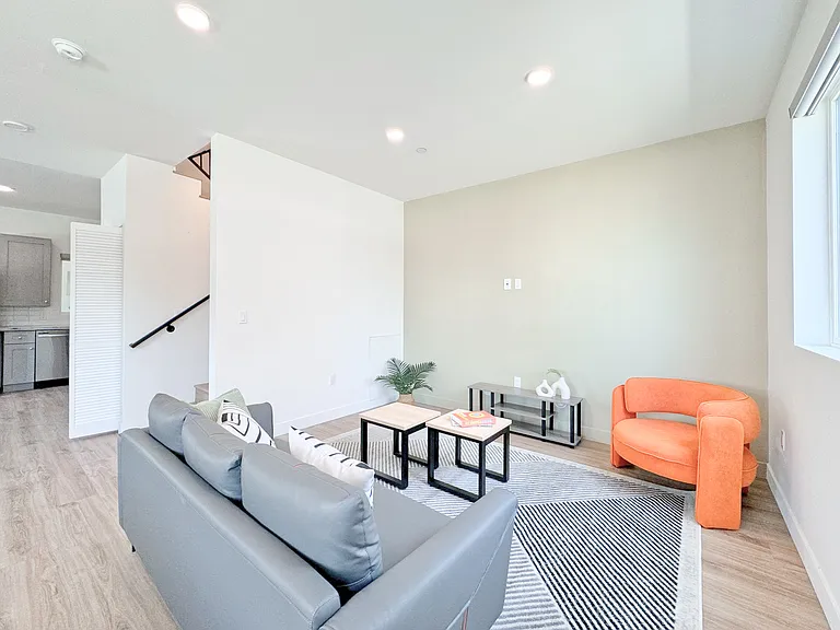 1743 Armacost Ave — Photo 30