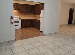 615 S Smith Ave #4, Laredo, TX 78043