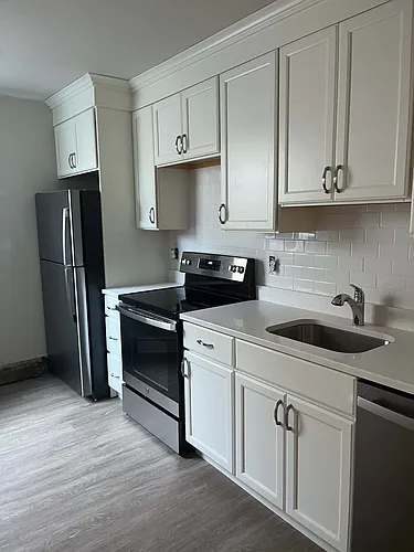 4200 Woodland Ave #4202A Photo 1 4200 Woodland Ave #4202A Photo 1