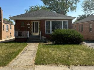2713 W 96th Pl, Evergreen Park, IL