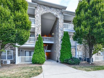 7100-204 W Friendly Ave, Greensboro, NC, 27410