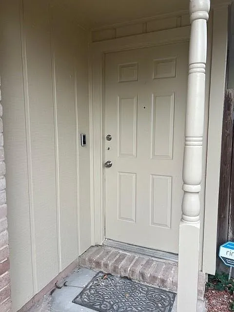 3 bed, 2.0 bath, 1100 sqft, $1,500 — Photo 2