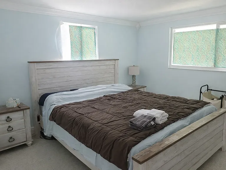 1098 Humboldt St — Photo 5
