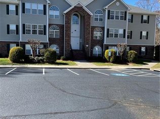 632 Scholastic Dr, Winston Salem, NC 27106