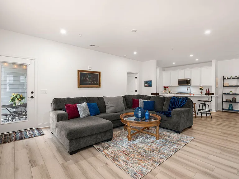 305 Flowering Peach Ct #203 — Photo 14