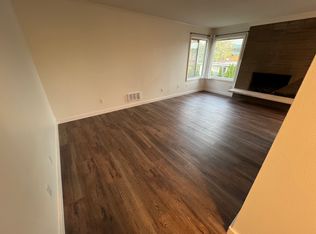 1016 6th Ave N APT 301, Seattle, WA 98109