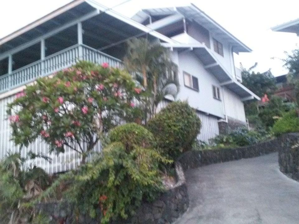 1st image of 77-6451 Pualani St