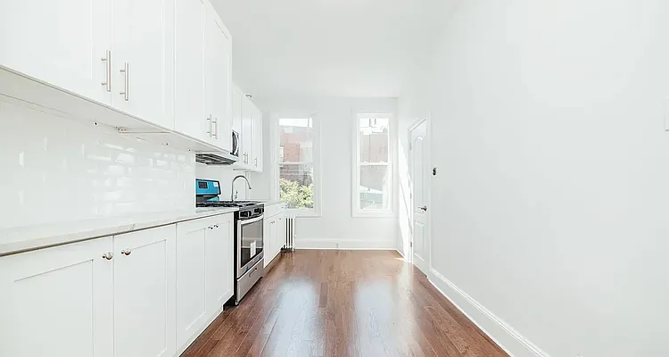 Rented by Apartmint Realty Group | media 3