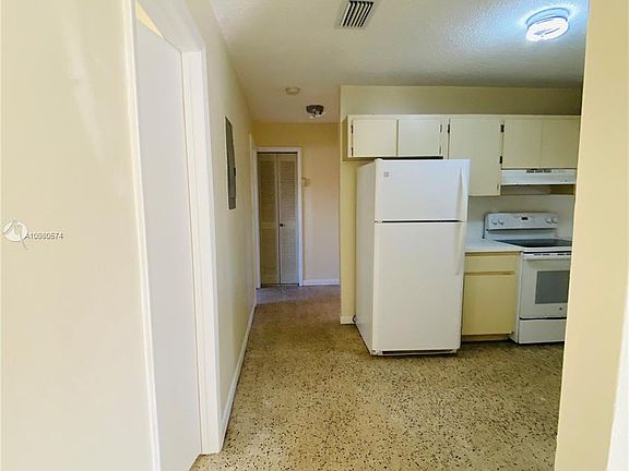 5th image of 2969 NW 26th St #2971