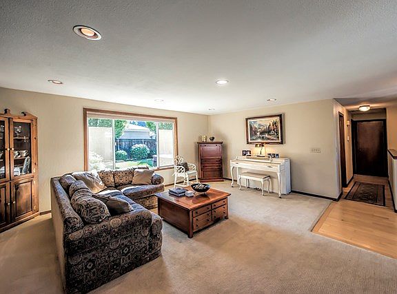 3rd image of 1741 Bel Air Ave