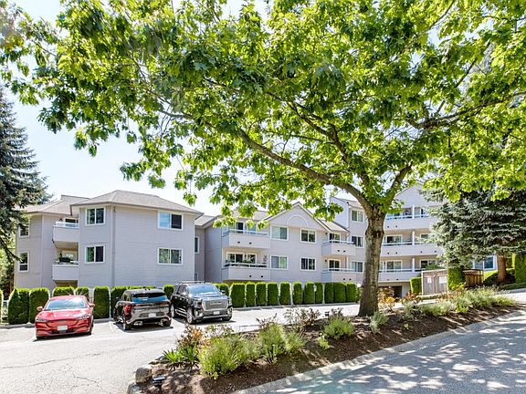 2nd image of 450 Bromley St #310