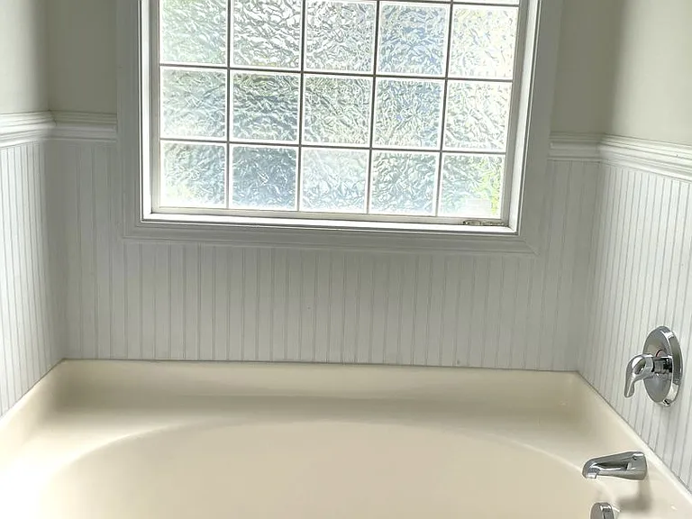 129 S Palm Dr — Photo 25