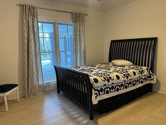 2nd image of 8504 Meadowlark Ln