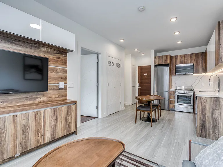 1168 Pendrell St #303 — Photo 9