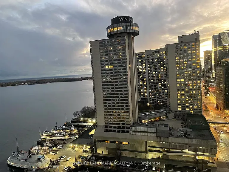 15 Queens Quay E #2306 — Photo 17
