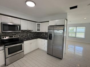 640 W 34th St, Riviera Beach, FL 33404