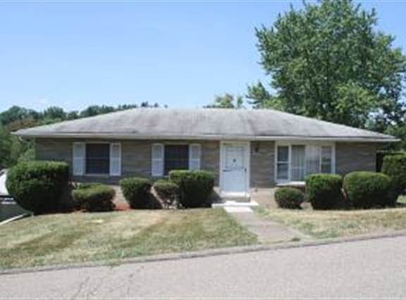 2nd image of 50286 Cindy Dr
