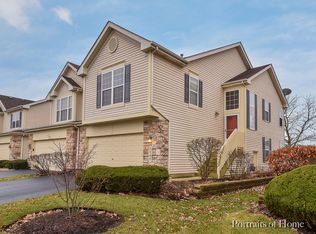 2360 Georgetown Cir, Aurora, IL 60503